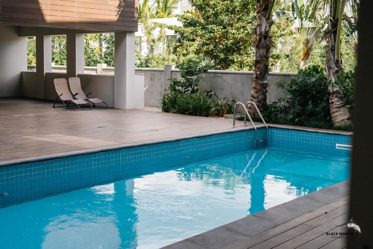 Black Marlin Apartments Pereybere Beach Exterior foto