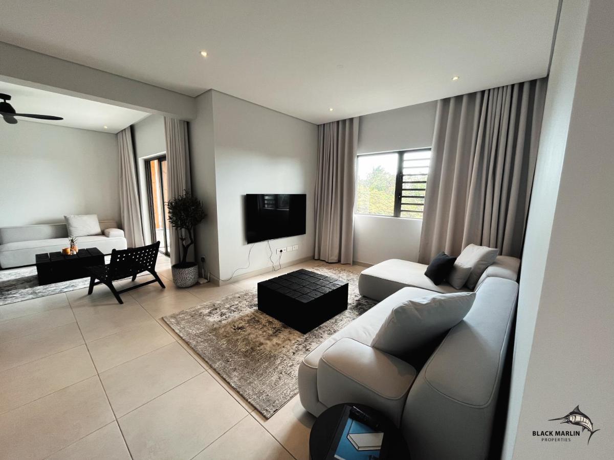 Black Marlin Apartments Pereybere Beach Exterior foto